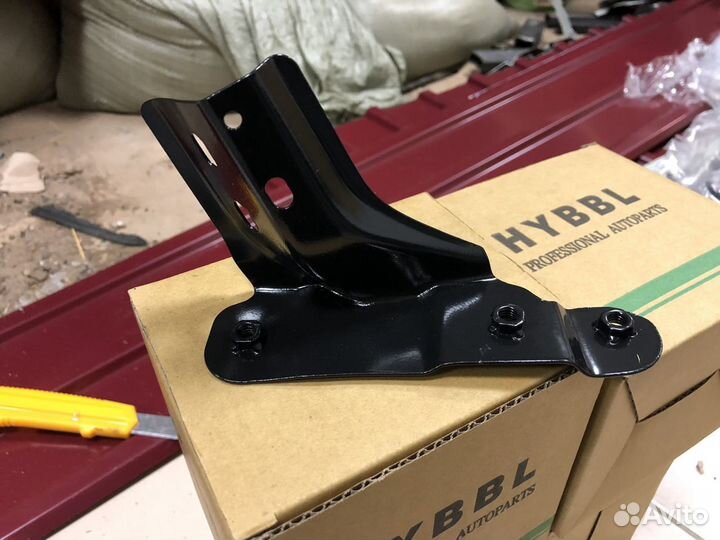 VW Polo крепление крыла