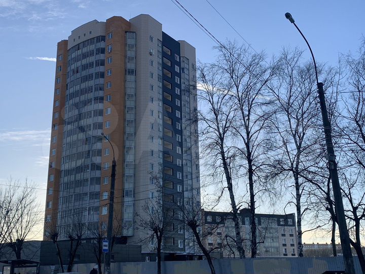 3-к. квартира, 83 м², 13/17 эт.