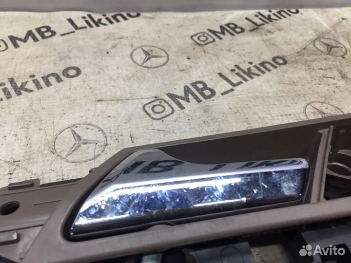Ручка двери левая Mercedes Ml W164