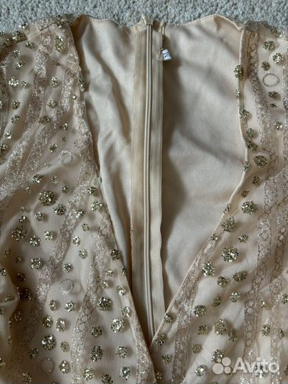 Платье женское с глубоким вырезом р. М