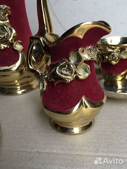 Бархатный чайный сервиз 