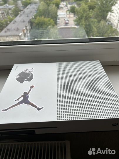 Игровая приставка xbox one s 512гб