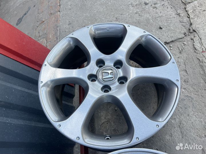 Диски Honda CR-V R18 5/114.3 Италия