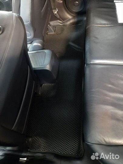 Коврики в машину эва в подарок подпятник + 2 лого