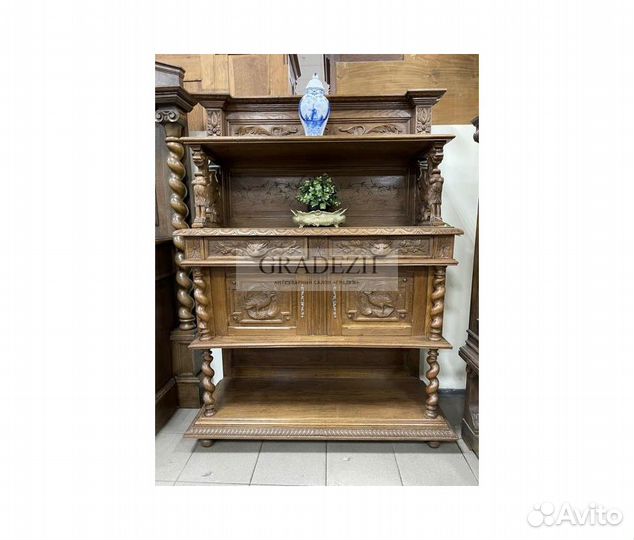 Комод/Поставец антикварный в охотничьем стиле