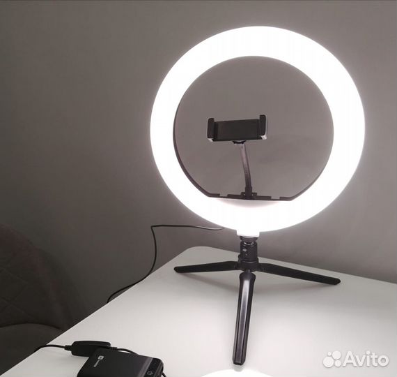 Кольцевая светодиодная лампа 26 см без штатива