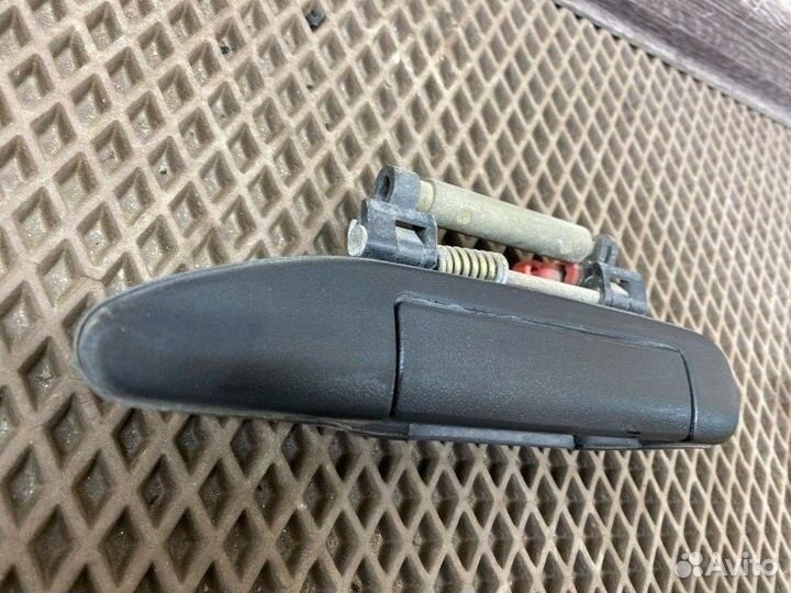 Ручка двери внешняя левая Nissan Primera 1.6 P11