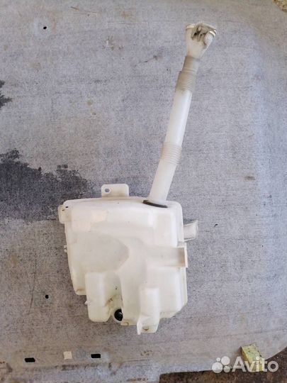 Бачок омывателя Mitsubishi ASX GA1W 2011