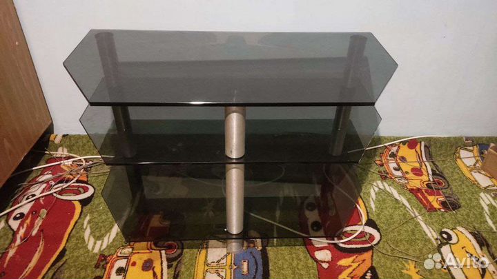 Стеклянная тумба