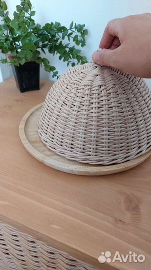 Хлебница плетеная с деревянным подносом