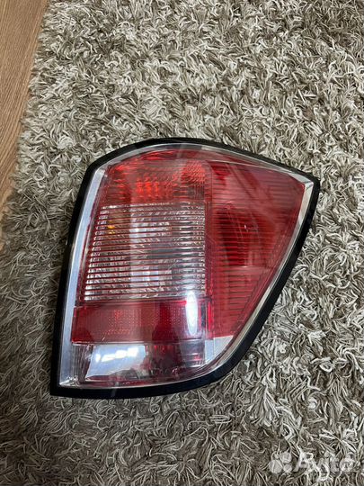 Продам задний фонарь опель астра l35