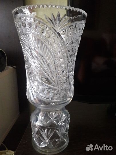 Хрустальная ваза