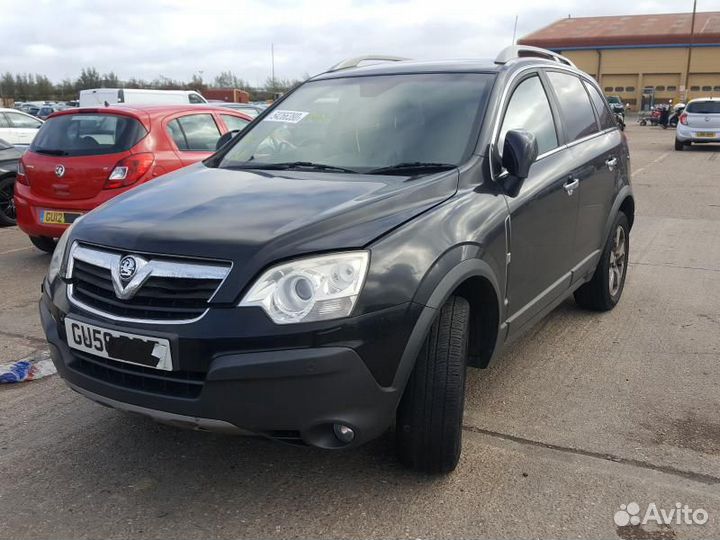 В разборе Opel Antara