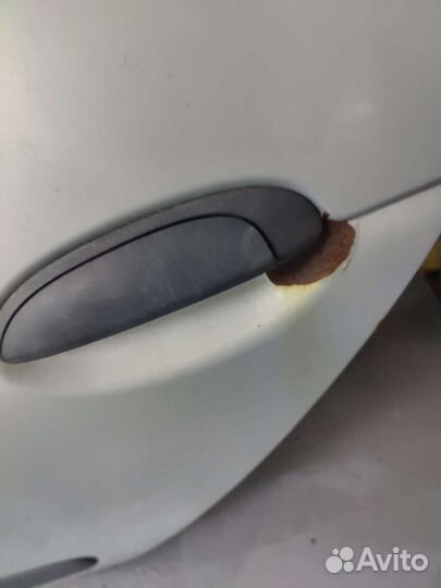 Дверь задняя лева Renault Megane 1