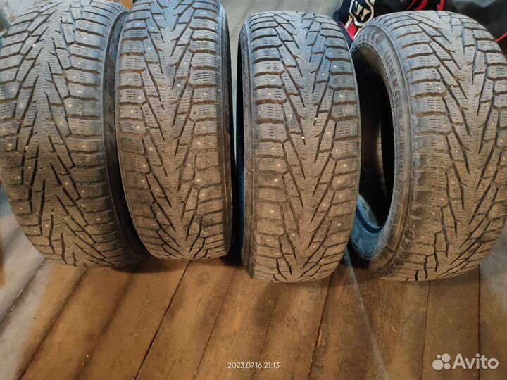 Nokian Tyres Hakkapeliitta 7 SUV 235/65 R17 108T