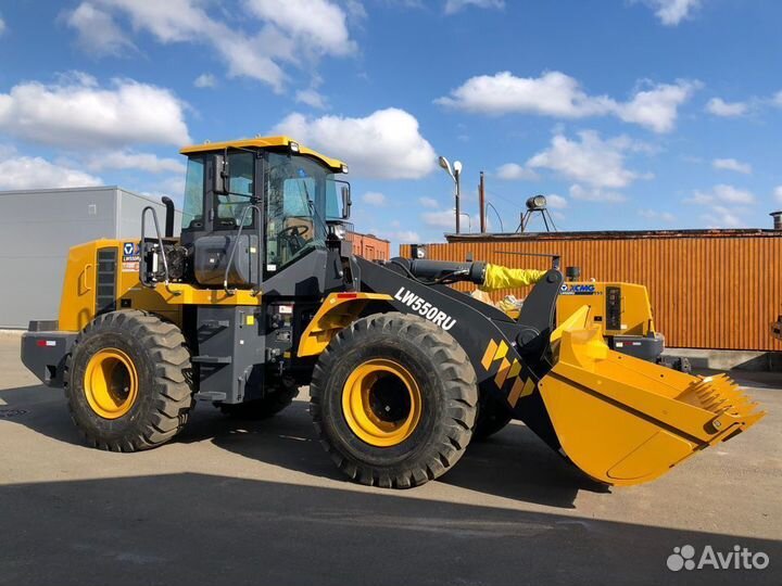 Фронтальный погрузчик XCMG LW550RU, 2023