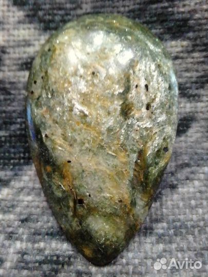 Слюдит с кристаллами гематита