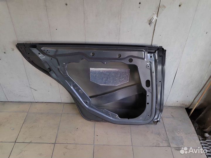 Задняя правая дверь Mercedes CLS W218