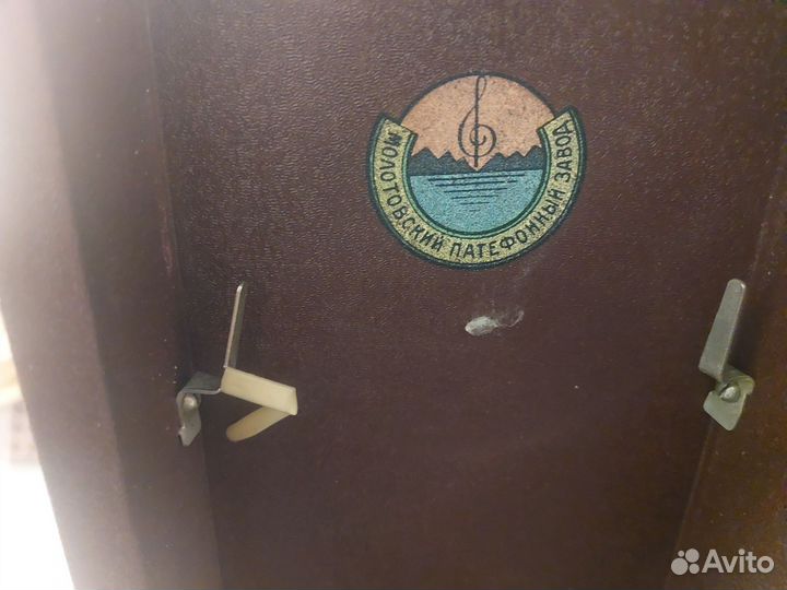 Патефон дорожный