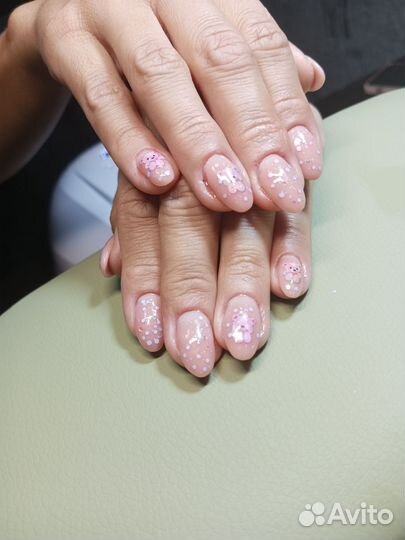 Наращивание ногтей на дому