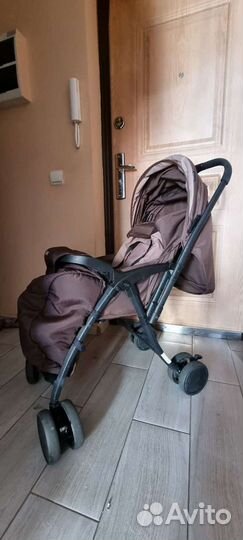 Прогулочная коляска tomix