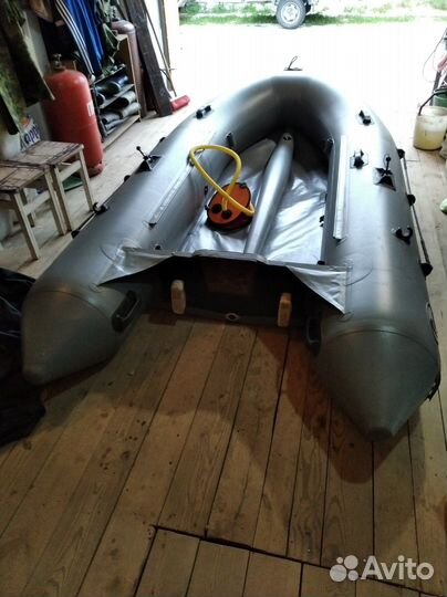 Надувная лодка