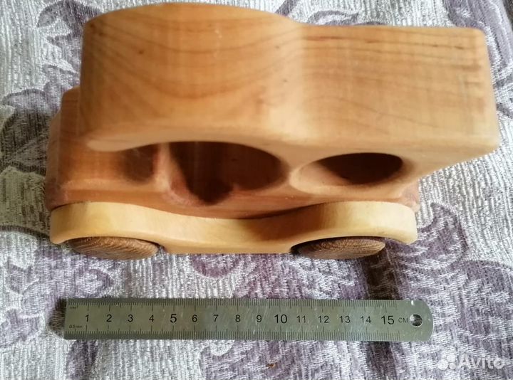 Деревянная машинка для детей