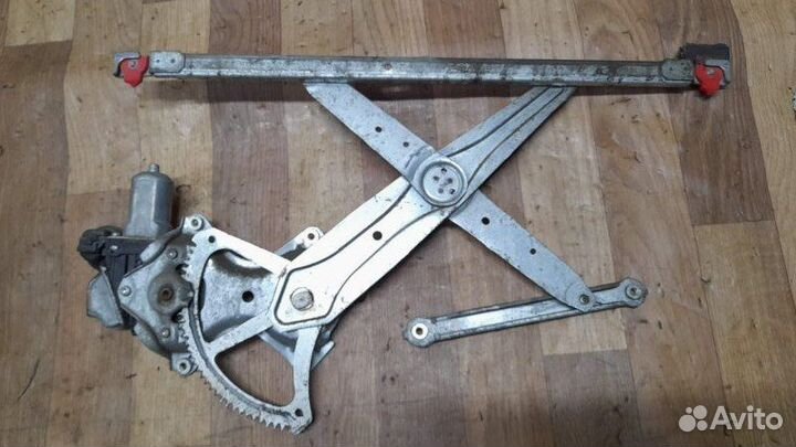 Стеклоподъемник с моторчиком передний левый Toyota