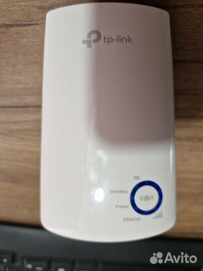 Повторитель Wi-Fi TP-link TL-WA850RE