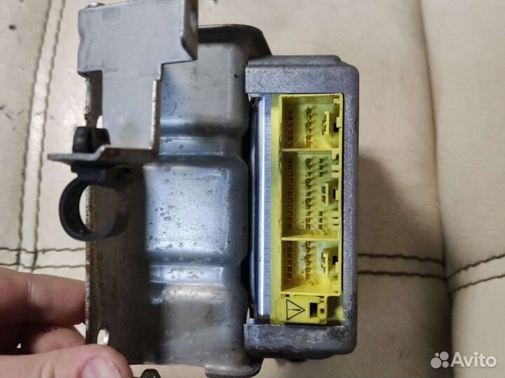 Блок airbag Toyota duet daihatsu storia