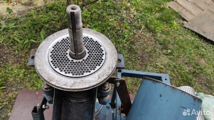 Гранулятор для комбикорма