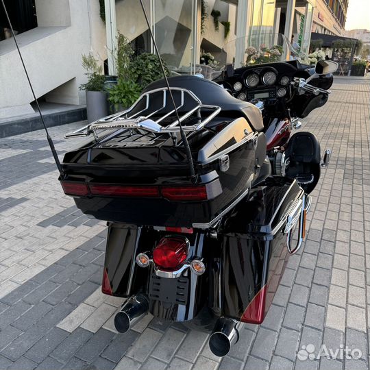 CVO Limited (Black Ember Rio Red)