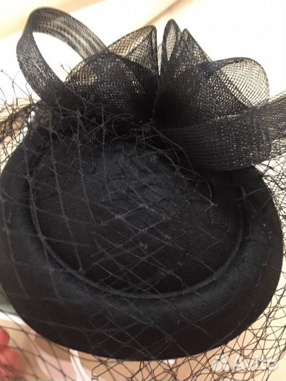 Новая.Шляпа элегантная с вуалью из сетки