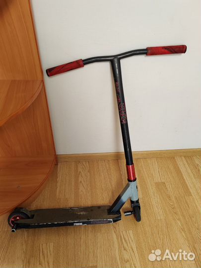 Трюковой самокат Mongoose rise 100PRO. Б/у