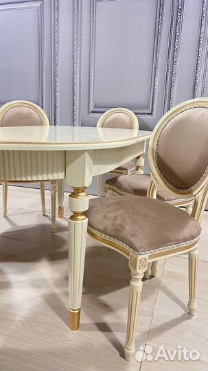 Комплект стол и стулья