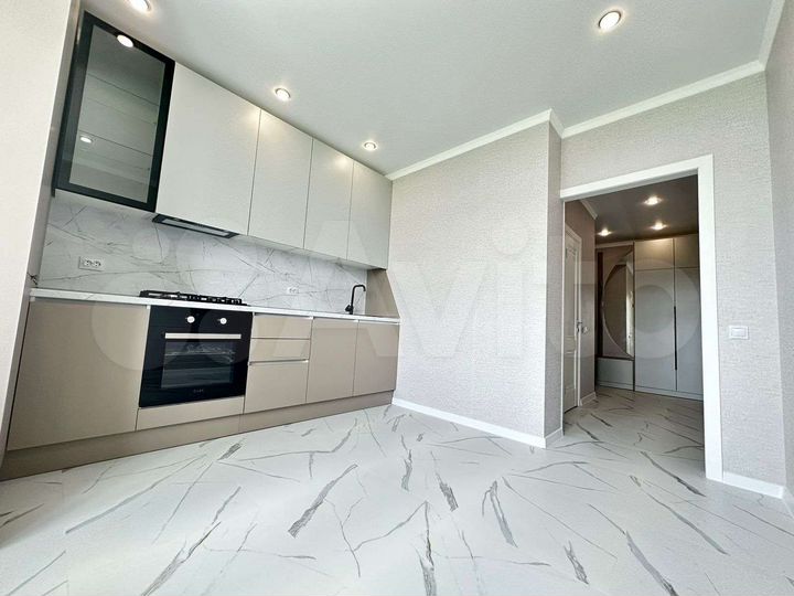 2-к. квартира, 60 м², 13/15 эт.