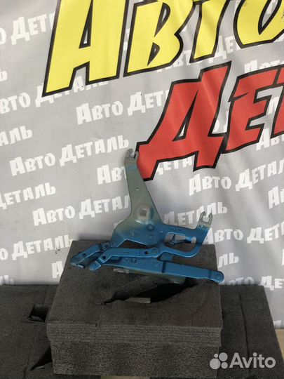 Петля капота левая Bmw X5 F15 X6 F16