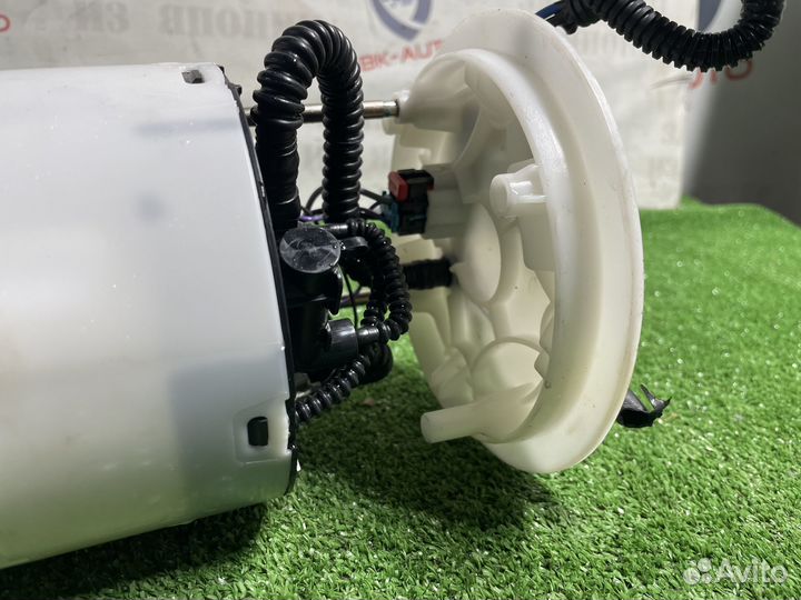 Насос топливный Jeep Grand Cherokee SRT 2015г