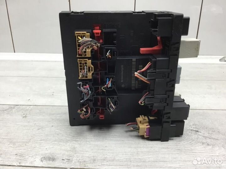 Другие эбу моторного отсека Volkswagen Golf