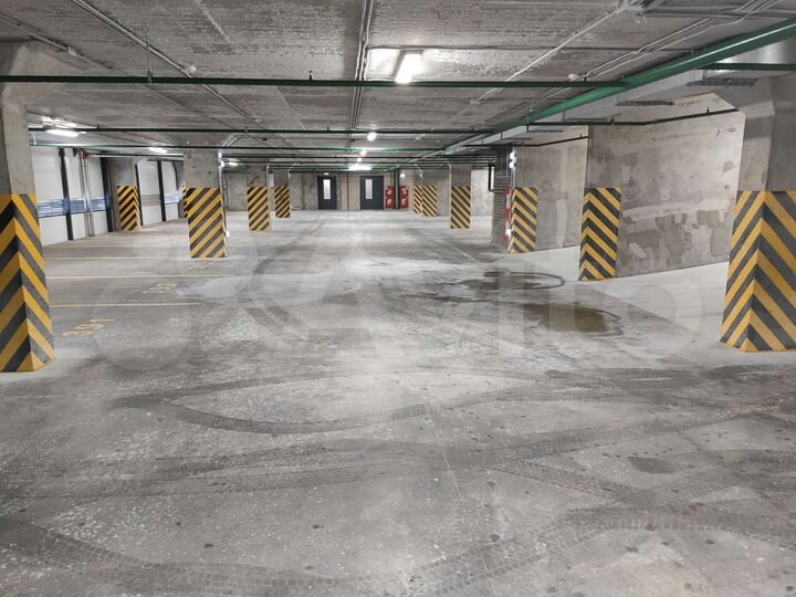 Машиноместо, 14 м²