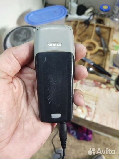 Телефон Nokia 1100