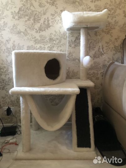 Домик для кошки +когтеточка (новый)