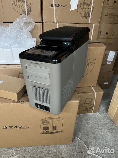 Автохолодильник подлокотник Alpicool Cf15 15л