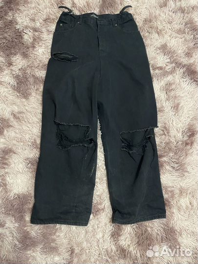 Джинсы balenciaga distressed