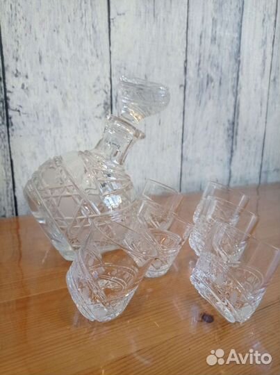 Графин хрустальный с рюмками