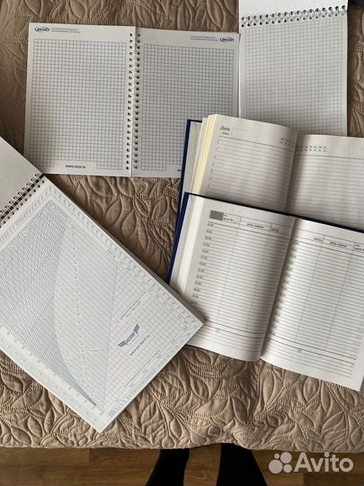 Ежедневники и блокноты новые