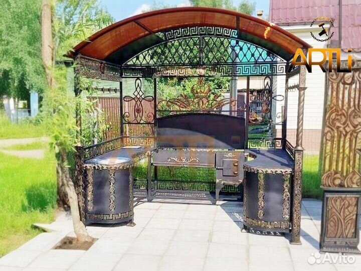 Мангальный комплекс с крышей и печкой 