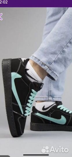 Кроссовки Travis skott