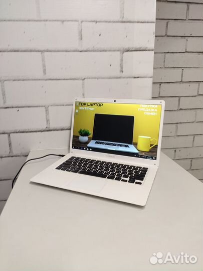 Top Laptop Компактный белый ноутбук Irbis