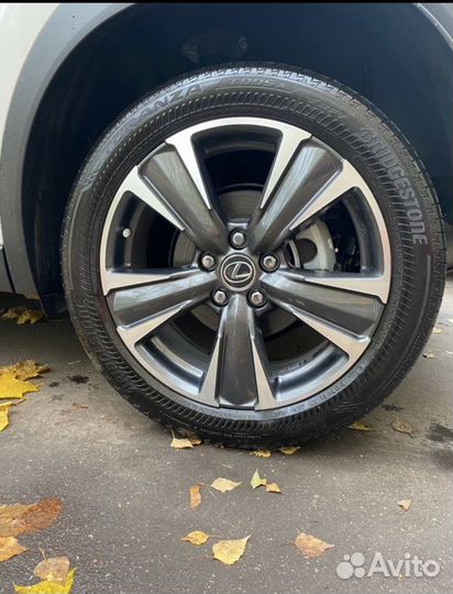 Lexus UX 2.0 CVT, 2019, 9 600 км